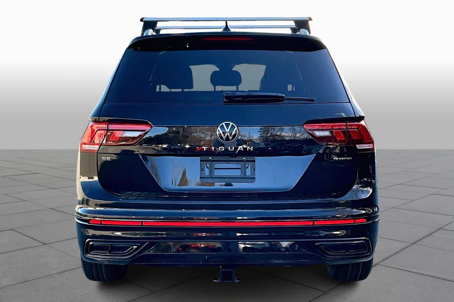 2024 Volkswagen Tiguan SE R-Line Black photo 4