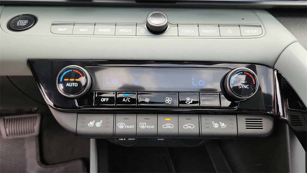 2025 Hyundai Elantra Hybrid Limited photo 29
