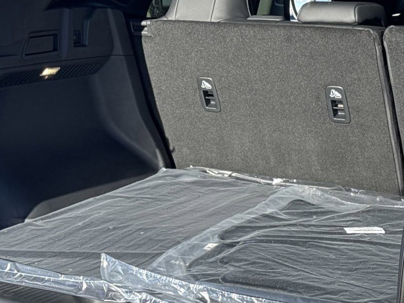 2025 Nissan Murano SL photo 17