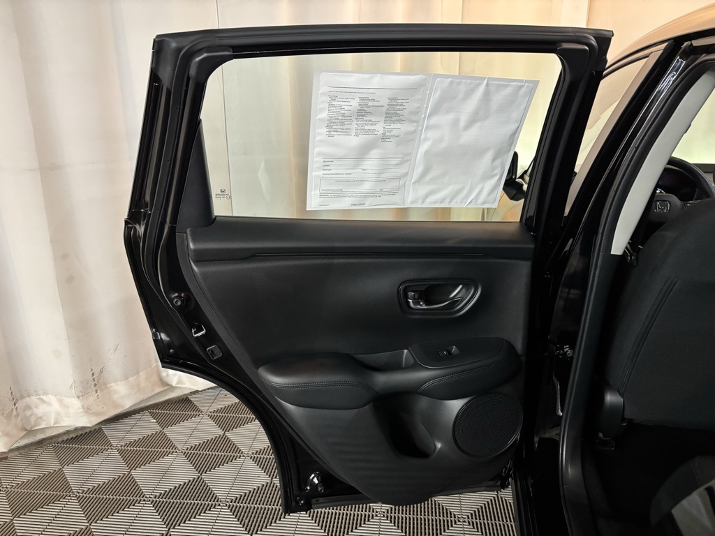 2023 Honda HR-V LX photo 20