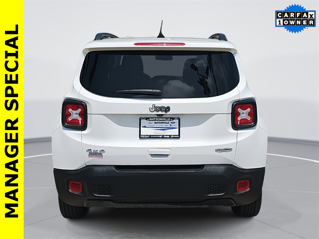 2022 Jeep Renegade Latitude photo 3