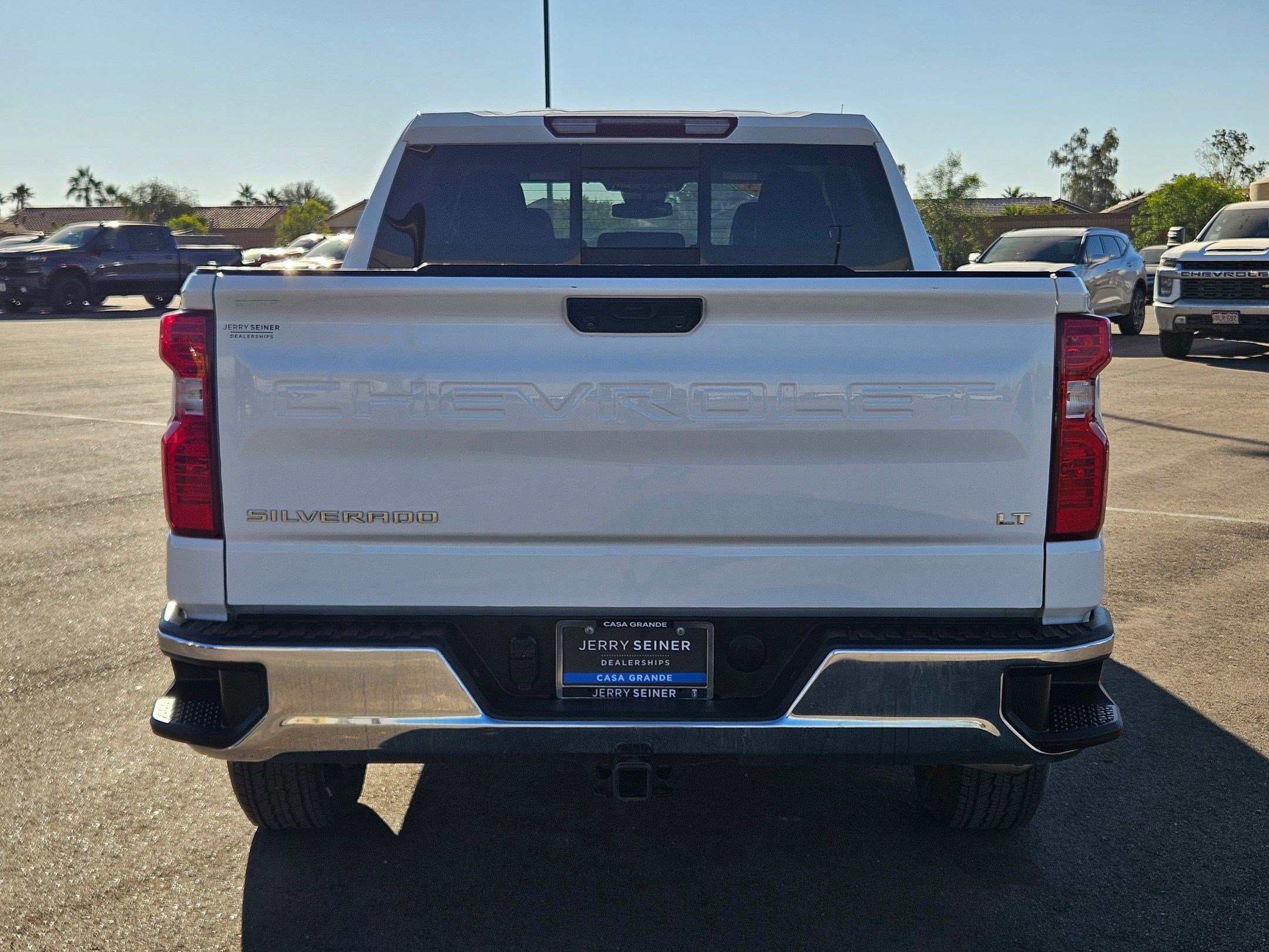 2023 Chevrolet Silverado 1500 LT photo 4