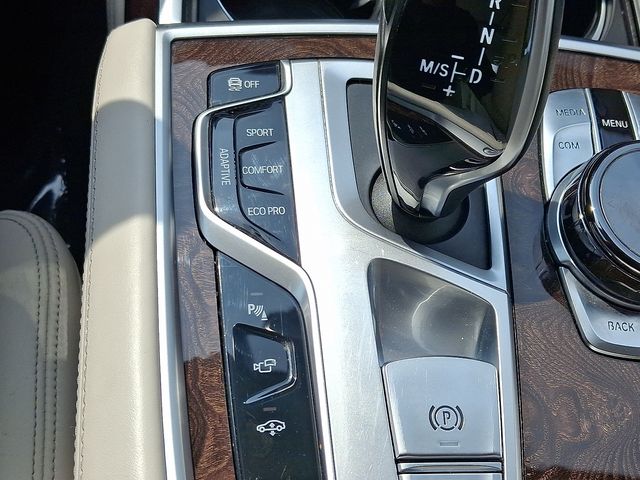 2019 Bmw 750i xDrive Sedan photo 22