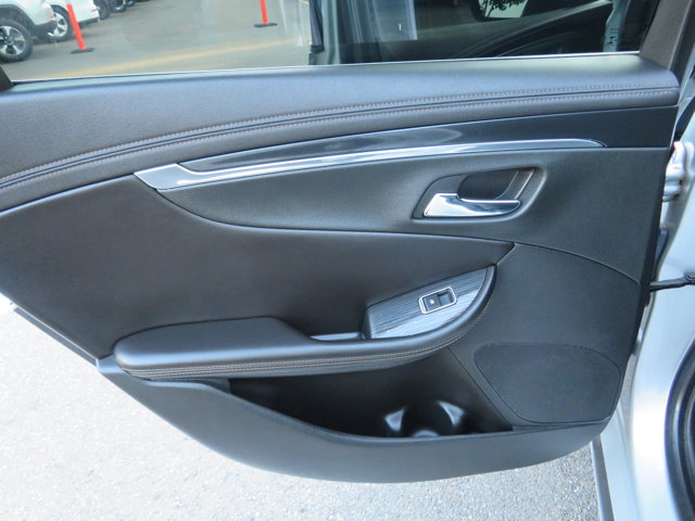 2018 Chevrolet Impala 1LT photo 15
