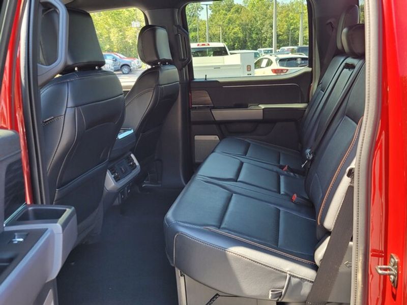 2024 Ford F-150 Lariat photo 6