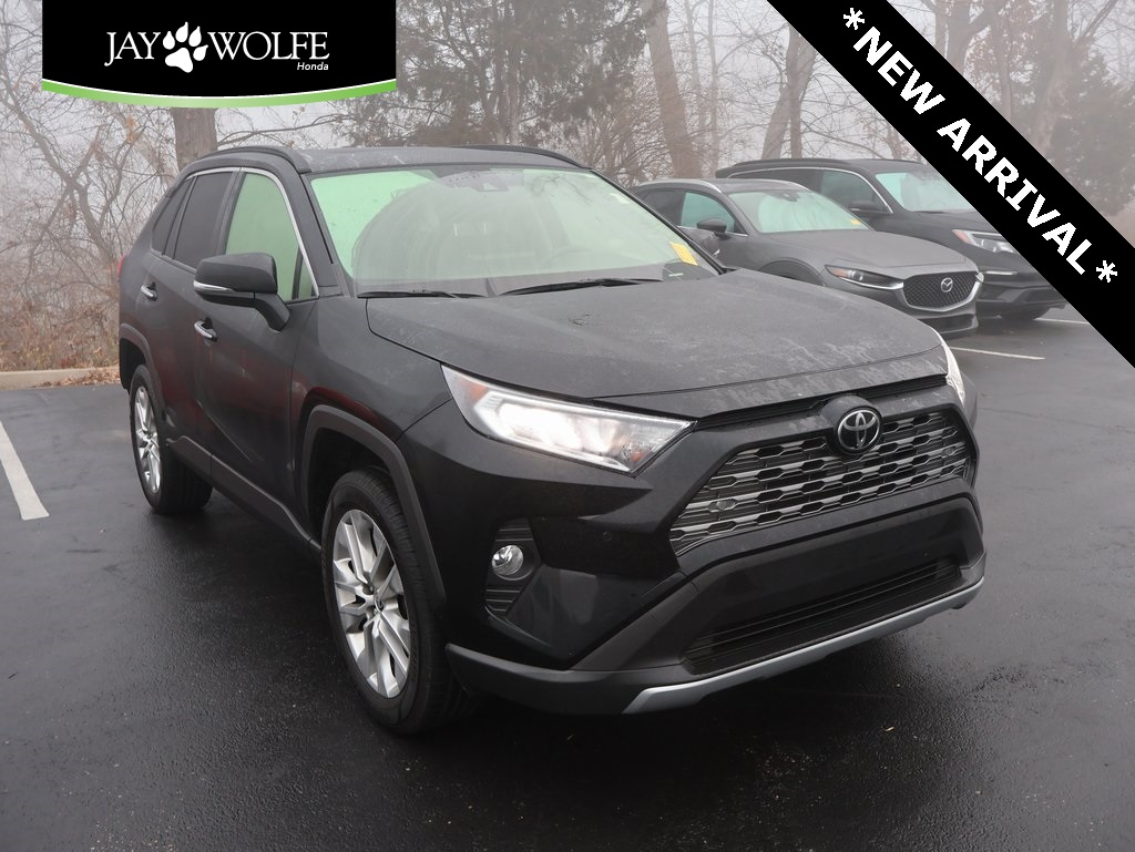 2021 Toyota RAV4 Limited's photo