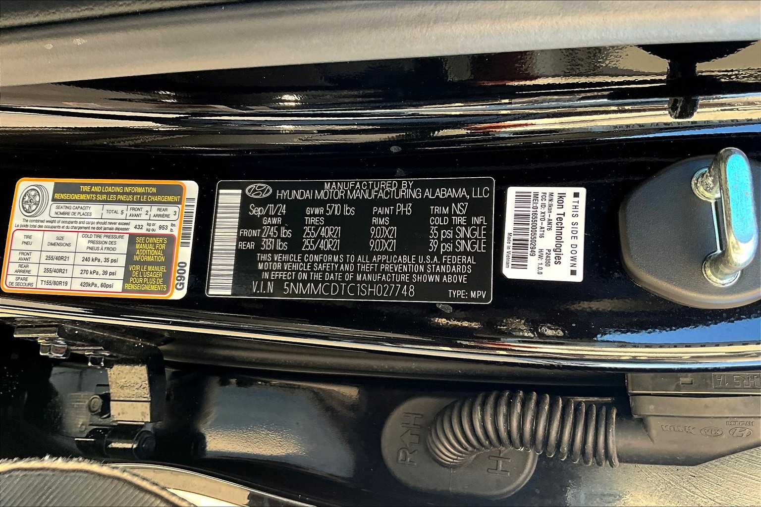 2025 Genesis GV70 3.5T Sport photo 34