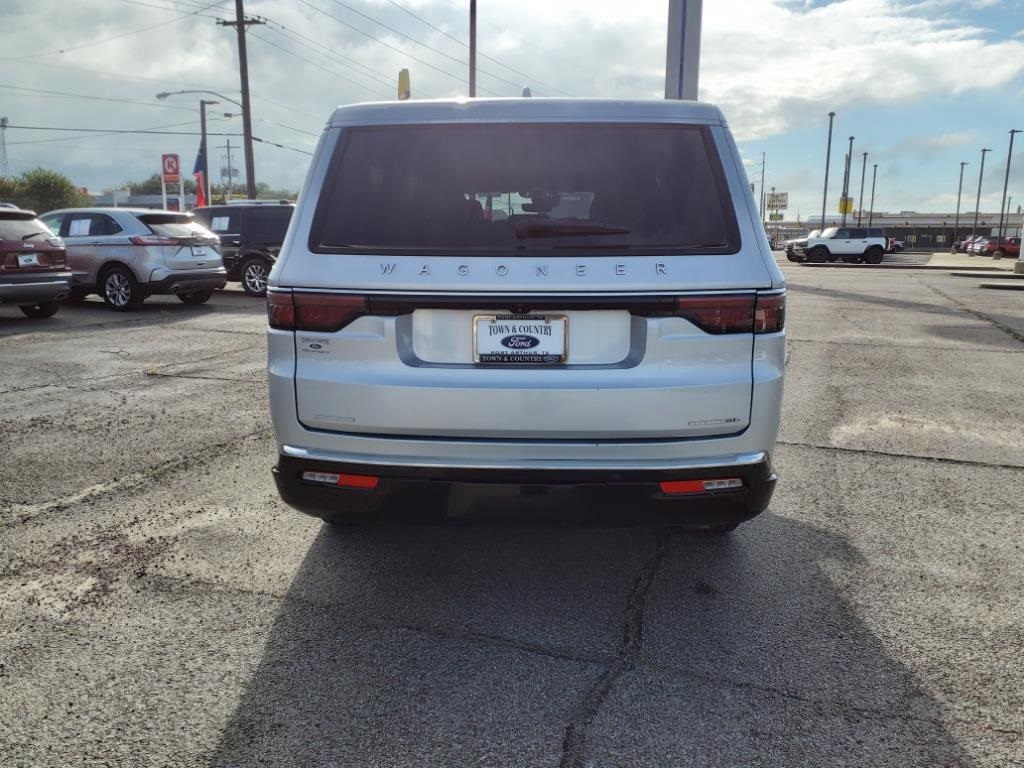 2023 Jeep Wagoneer Series III Limited photo 16