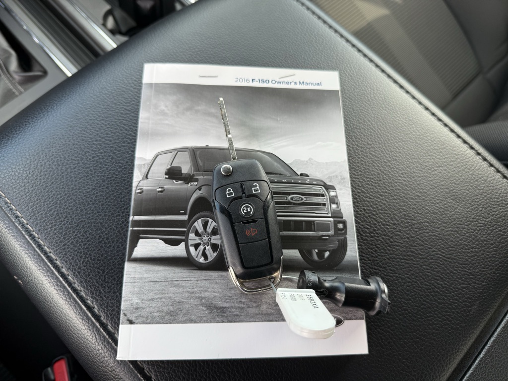 2016 Ford F-150 XLT photo 40