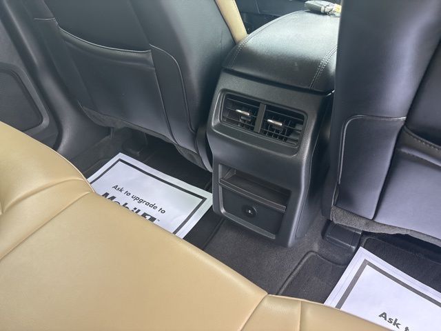 2024 Ford Edge SEL photo 28