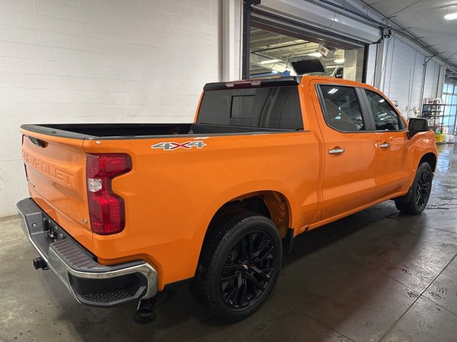 2025 Chevrolet Silverado 1500 LT photo 4