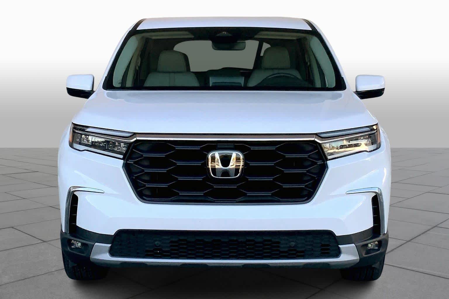 2024 Honda Pilot EX-L photo 3