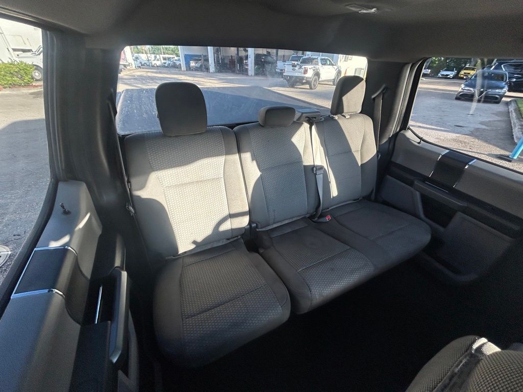 2017 Ford F-150 XLT photo 25