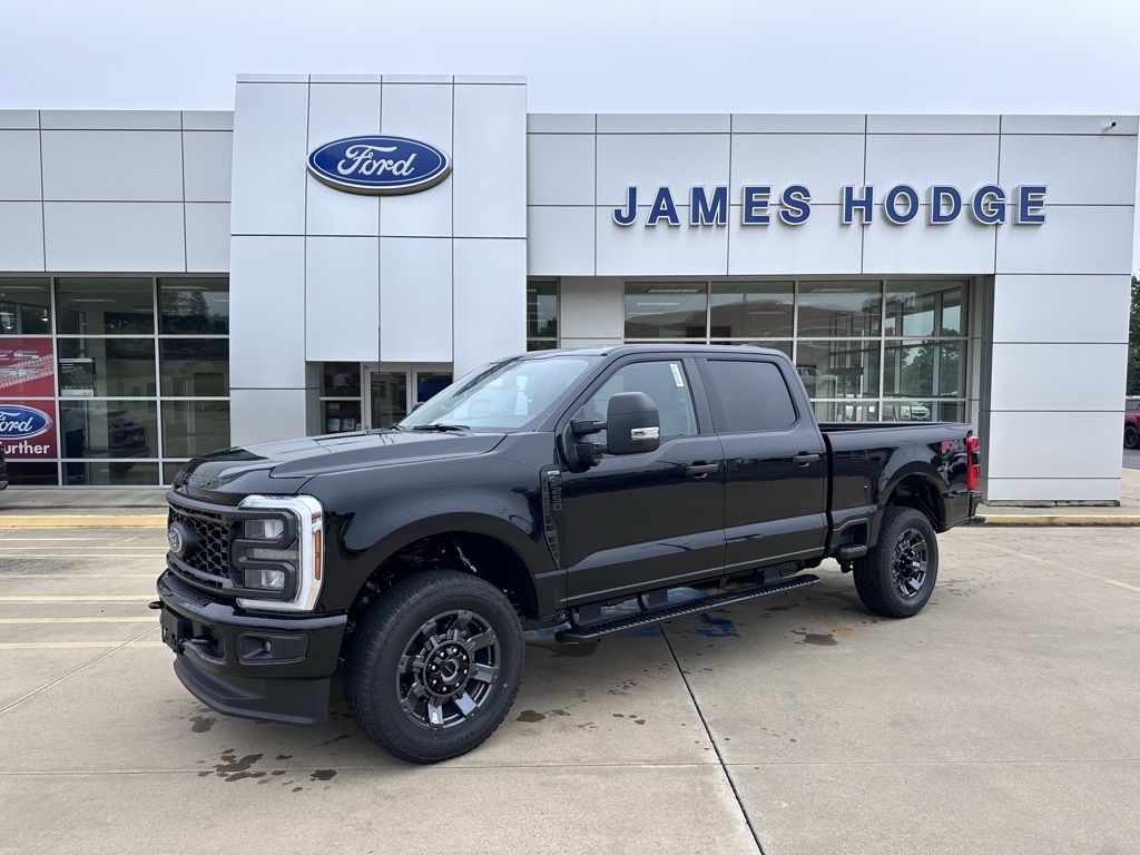 2026 Ford F-250 Super Duty XL's photo