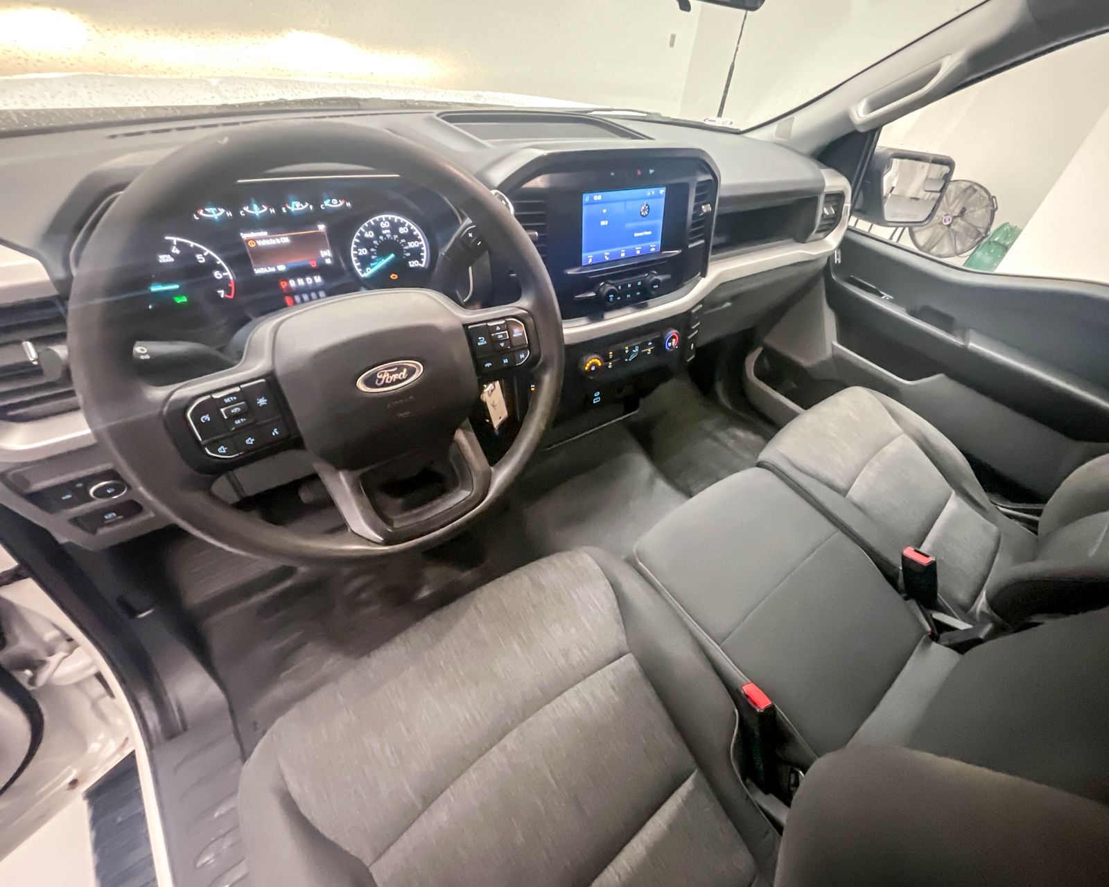 2022 Ford F-150 XL photo 13