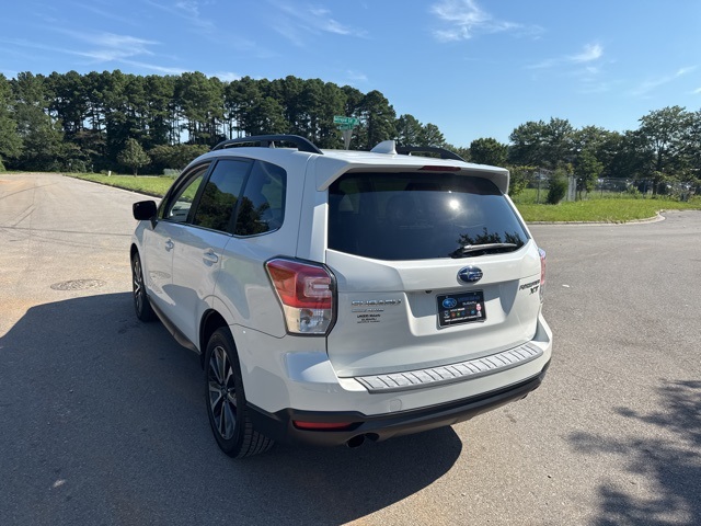 2017 Subaru Forester 2.0XT Premium photo 2