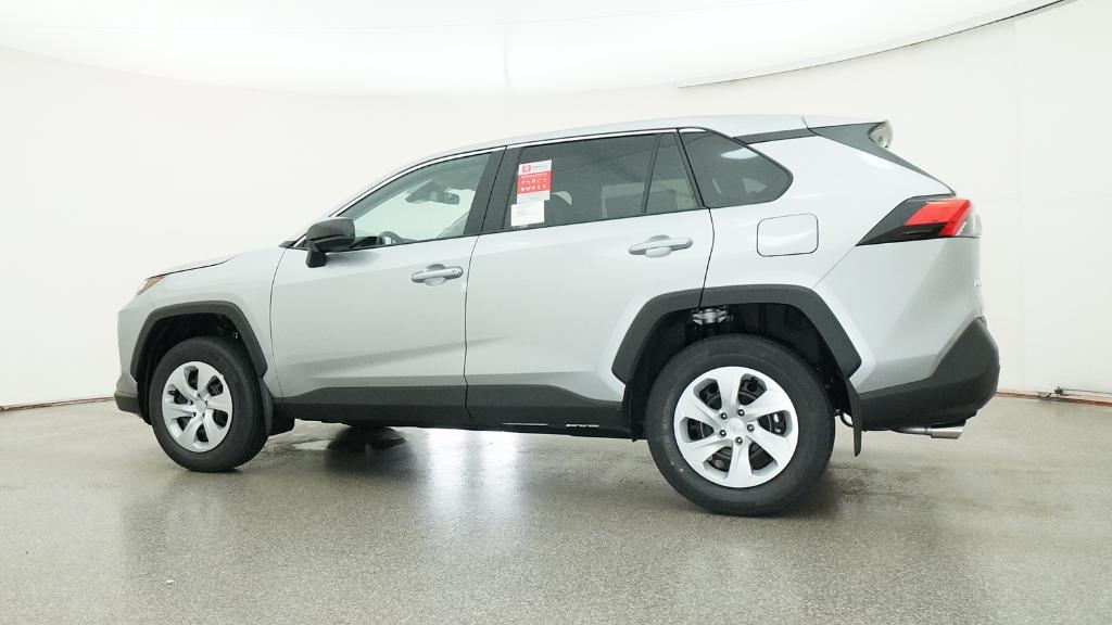 2025 Toyota RAV4 LE photo 12