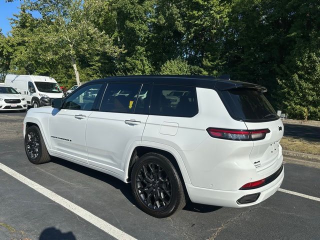 2025 Jeep Grand Cherokee L Summit Reserve photo 4