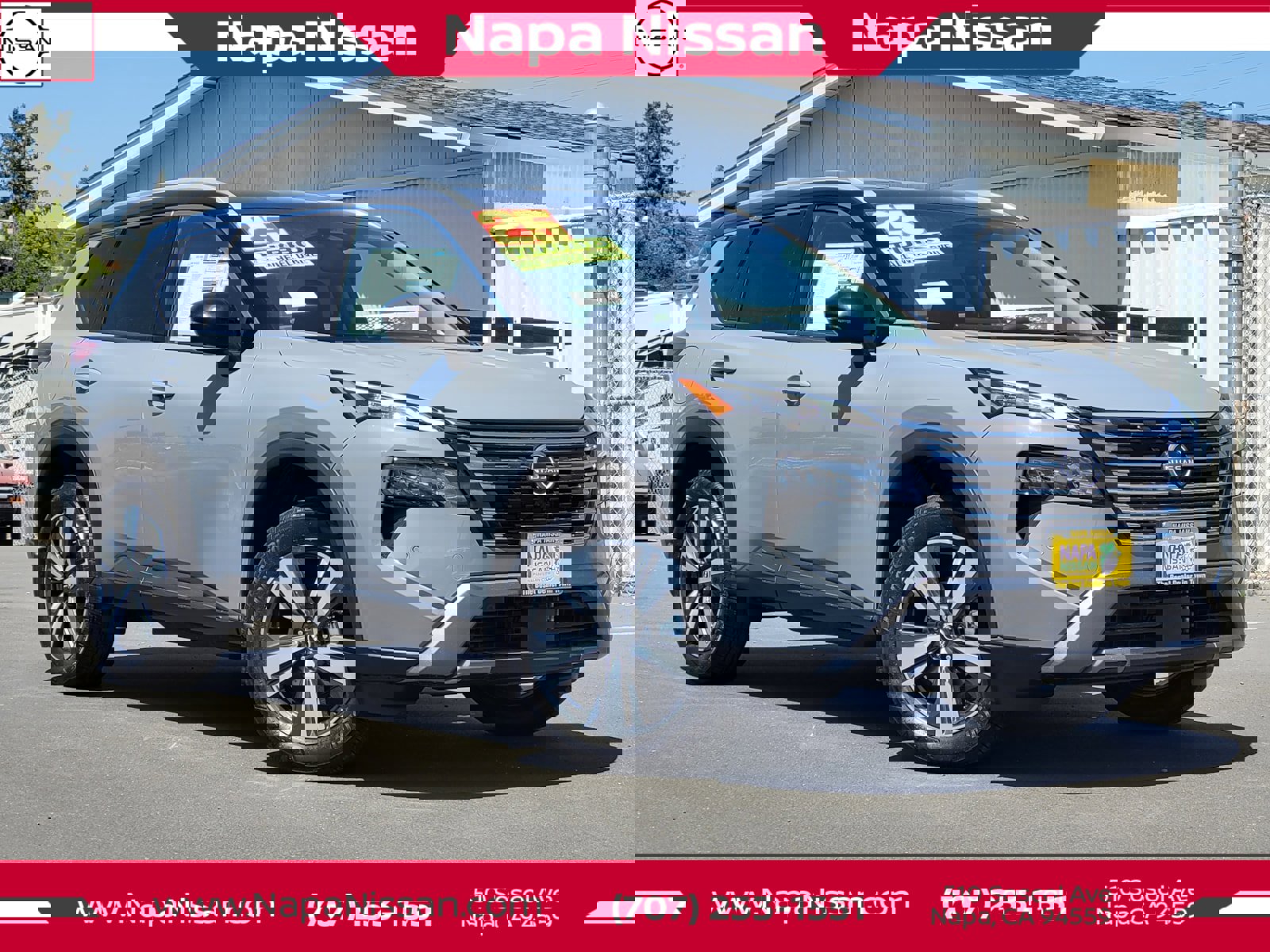 2025 Nissan Rogue SL's photo