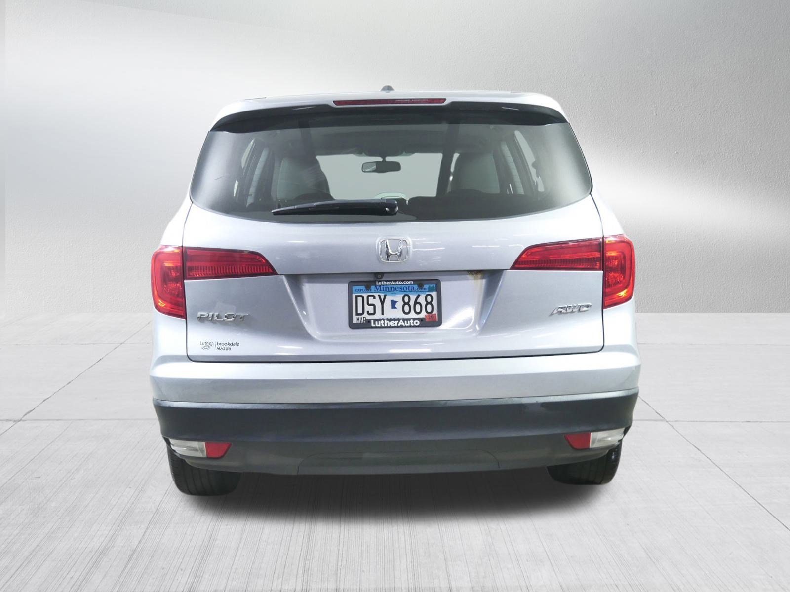 2017 Honda Pilot EX-L photo 6