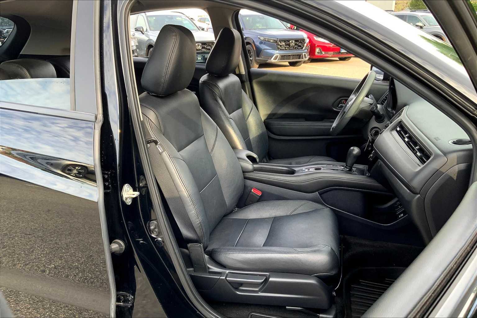 2018 Honda HR-V LX photo 7