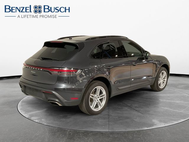 2024 Porsche Macan Base photo 6