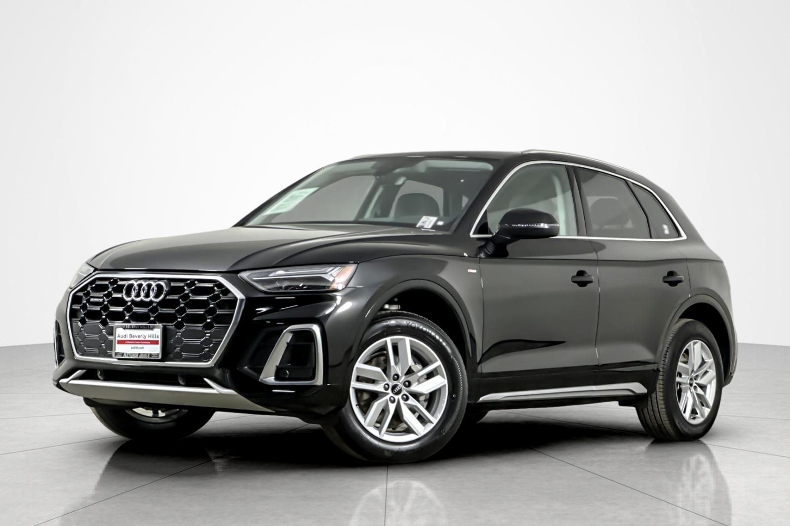 2023 Audi Q5 Premium's photo