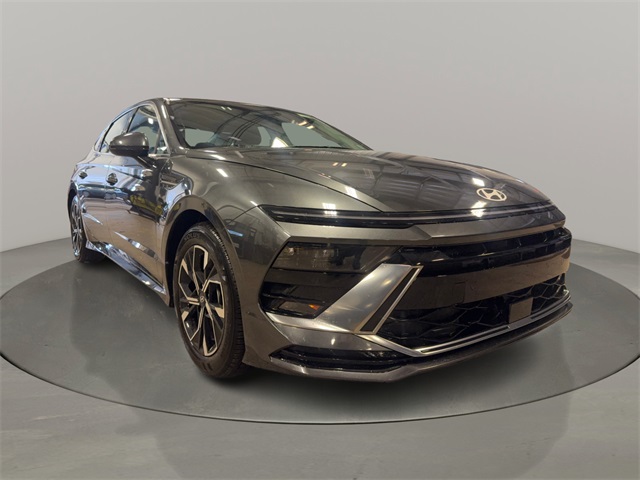 2025 Hyundai Sonata SEL's photo