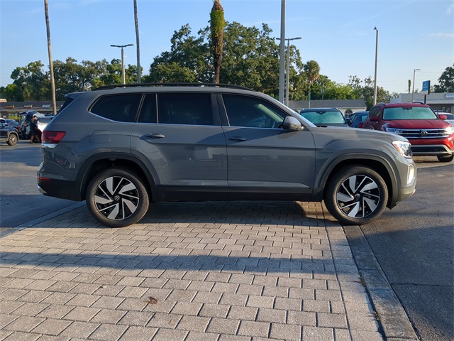 2026 Volkswagen Atlas SE Technology photo 3
