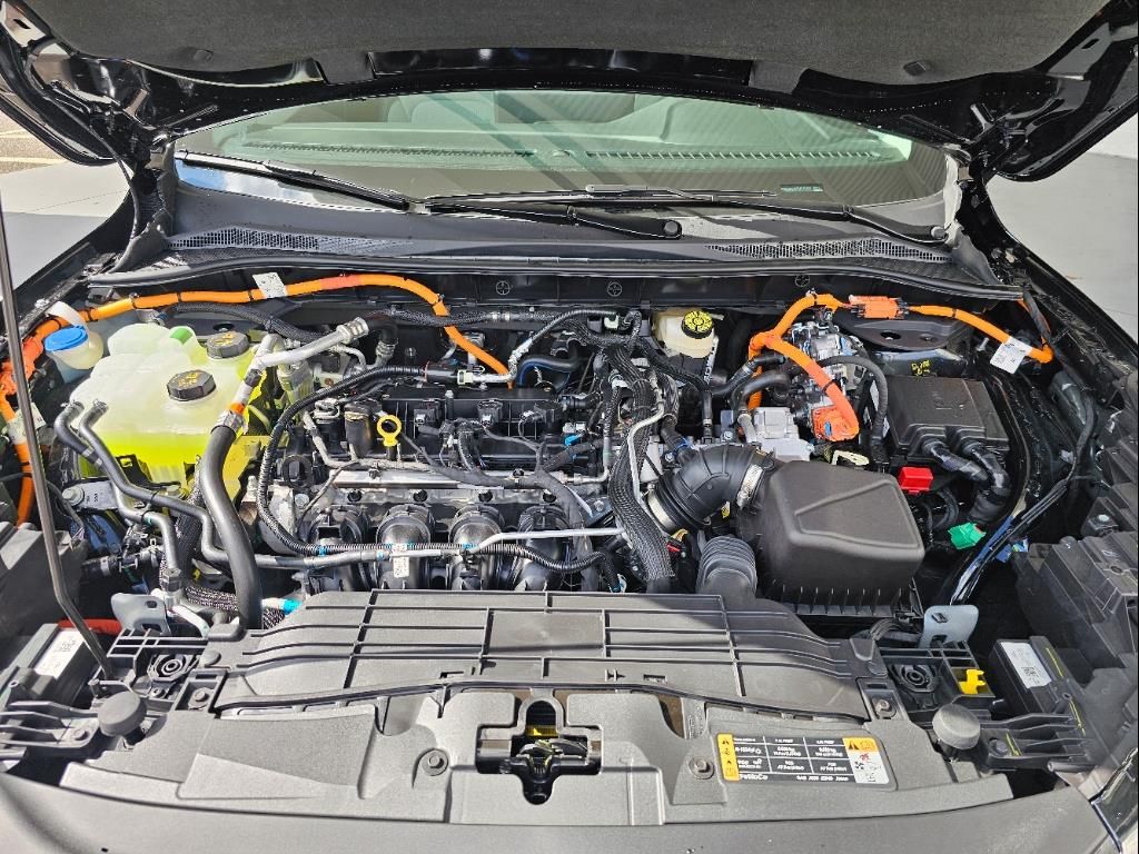 2024 Ford Escape Plug-In Hybrid photo 12