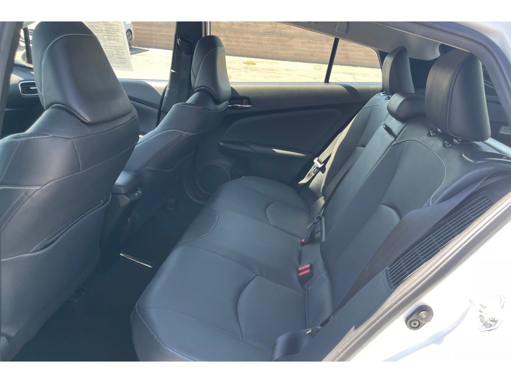 2022 Toyota Prius Prime XLE photo 13