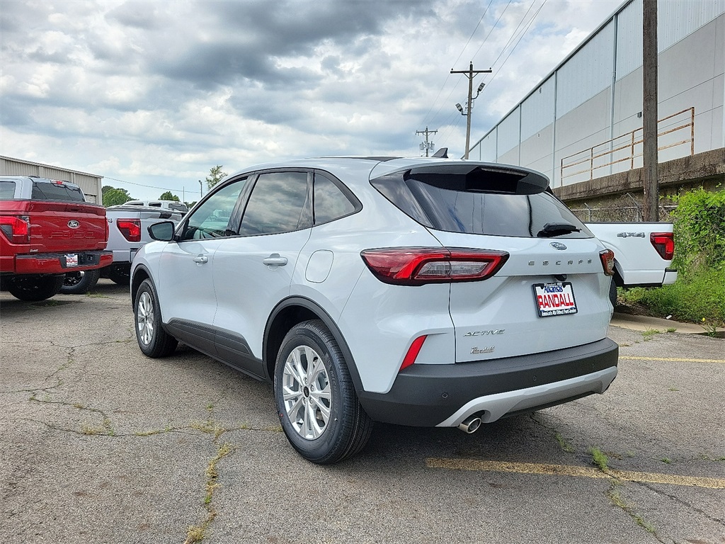 2025 Ford Escape Active photo 4