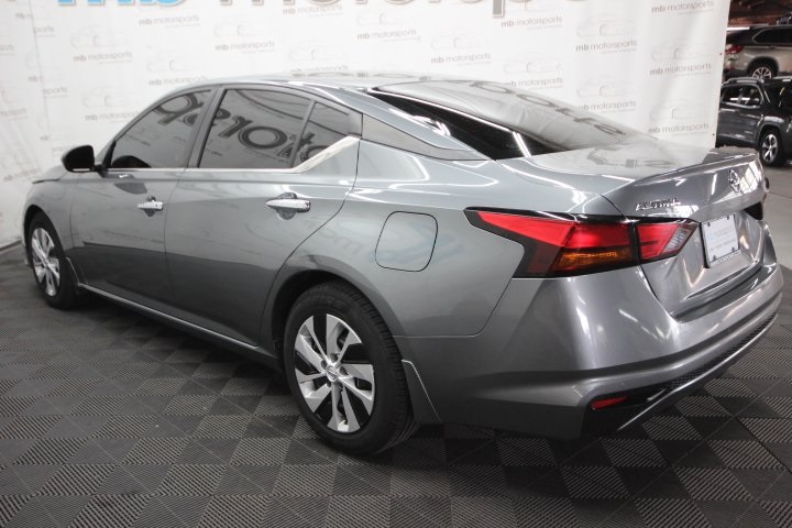 2021 Nissan Altima 2.5 S photo 3