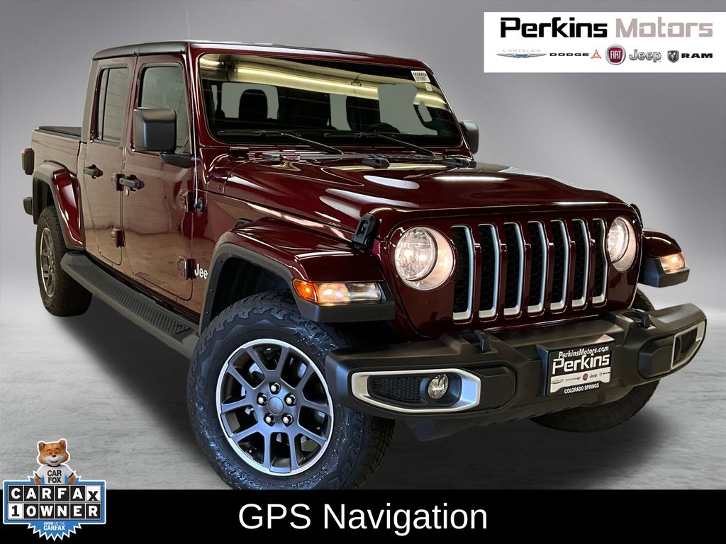 2021 Jeep Gladiator Overland's photo