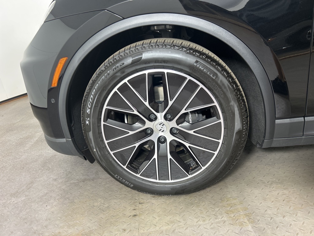 2025 Porsche Macan Electric 4 photo 29