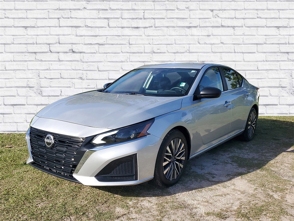 2024 Nissan Altima 2.5 SV photo 4