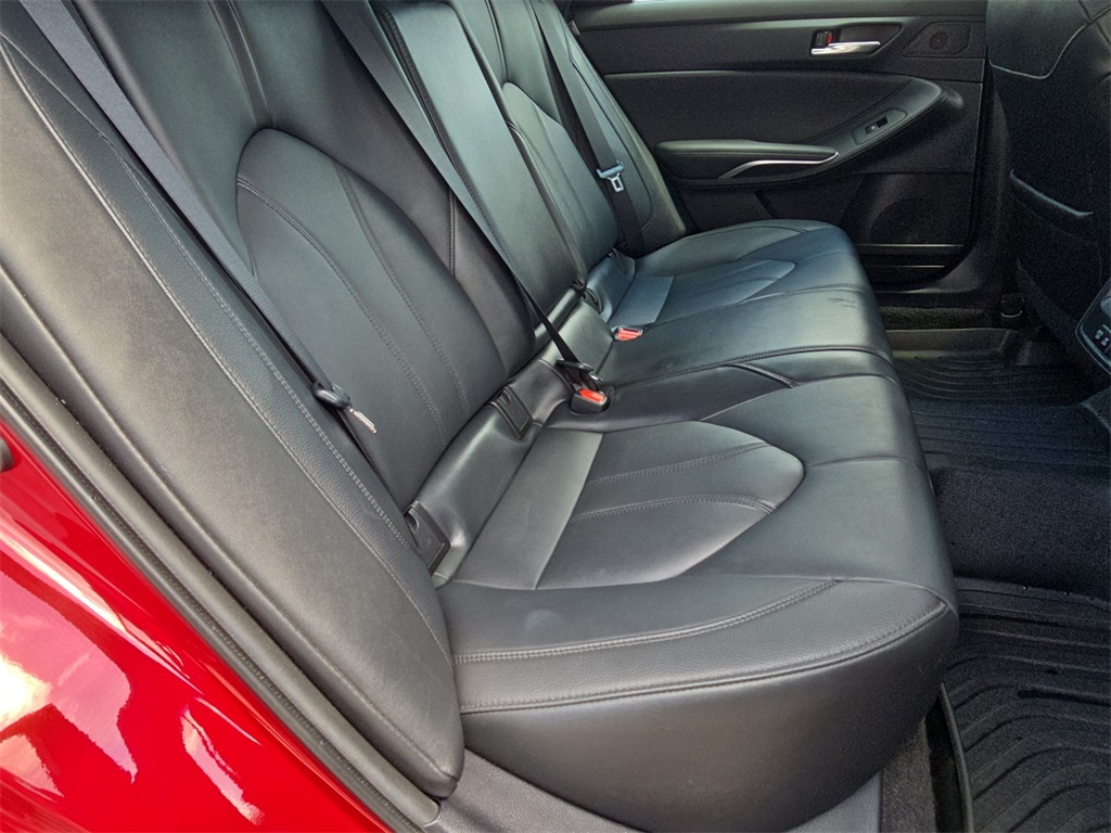 2021 Toyota Avalon XLE photo 26