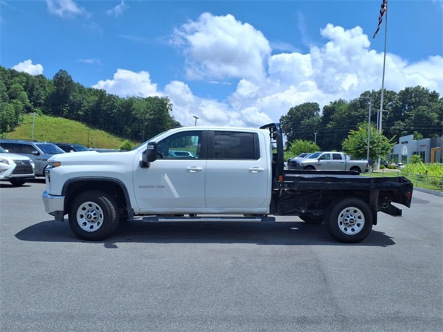 2023 Chevrolet Silverado 2500HD LT photo 3