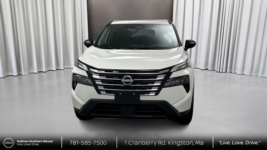 2025 Nissan Rogue S photo 2