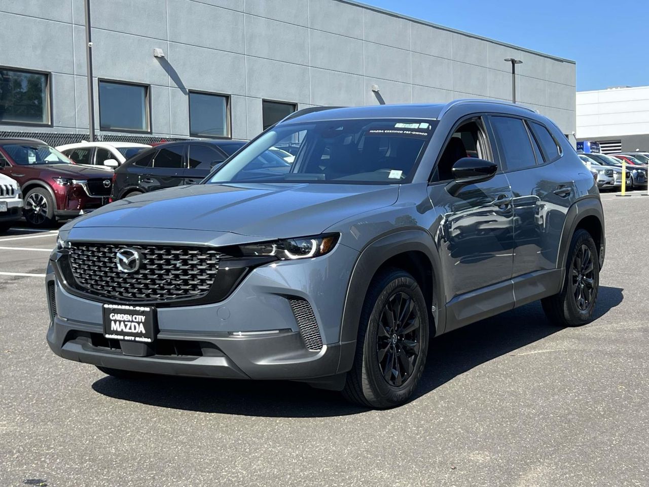 2023 Mazda CX-50 2.5 Preferred Plus photo 2