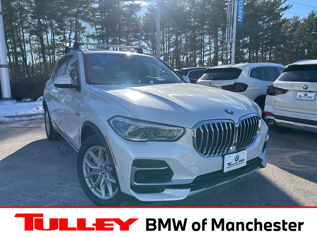 2023 BMW X5 45e's photo