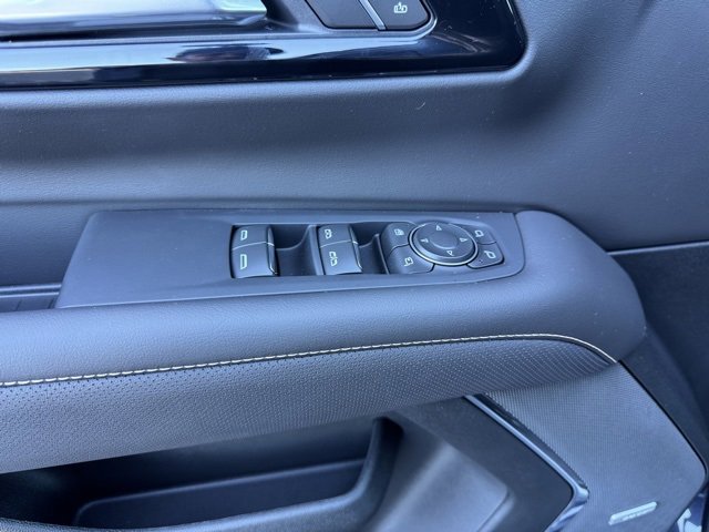 2025 Chevrolet Tahoe Premier photo 8