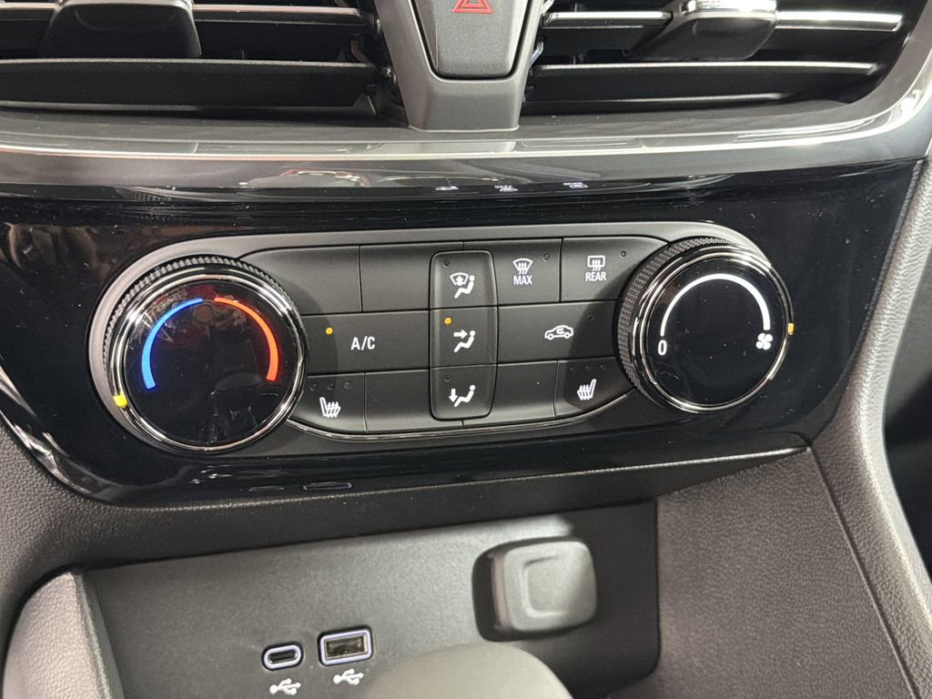 2026 Buick Encore GX Sport Touring photo 24