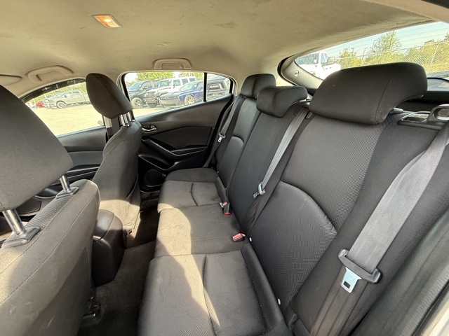 2018 Mazda Mazda3 Sport photo 24