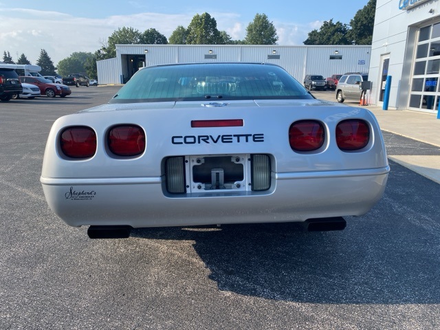 1996 Chevrolet Corvette Base photo 3