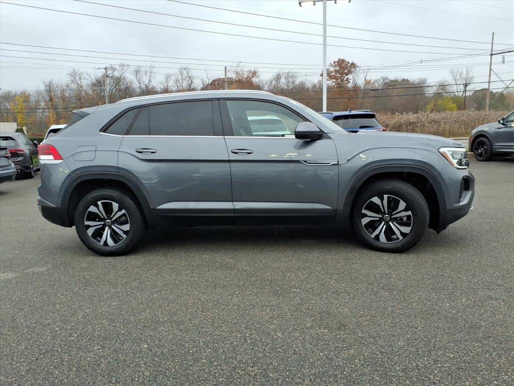 2025 Volkswagen Atlas Cross Sport SE photo 4
