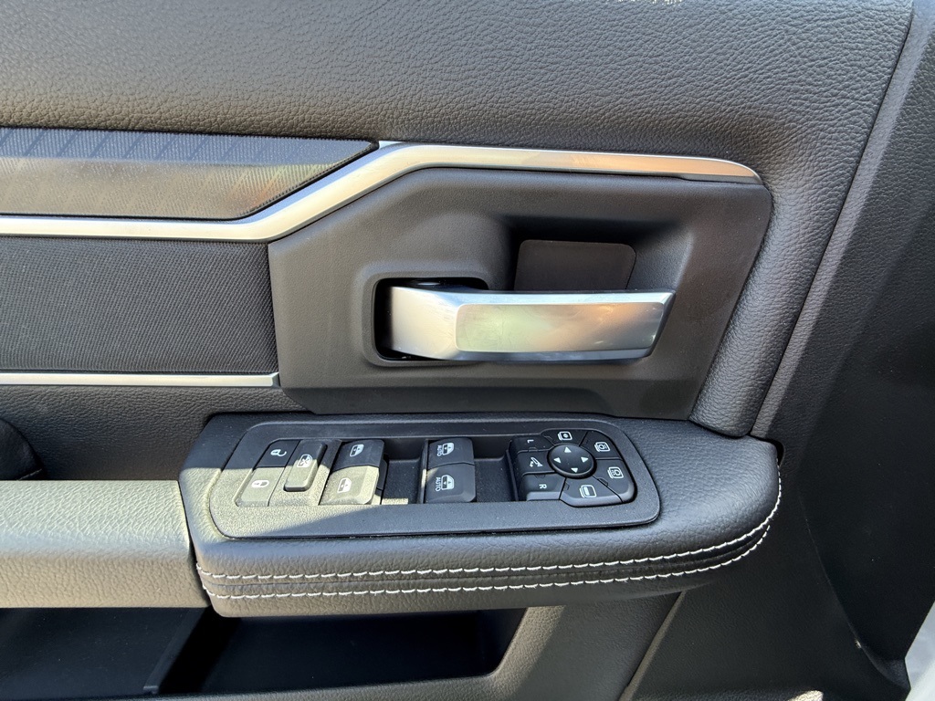 2025 Ram 2500 Big Horn photo 10