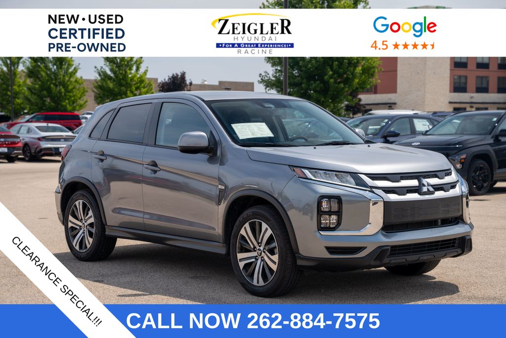 2024 Mitsubishi Outlander Sport ES's photo