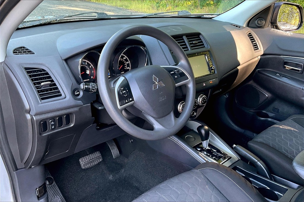 2022 Mitsubishi Outlander Sport ES photo 8