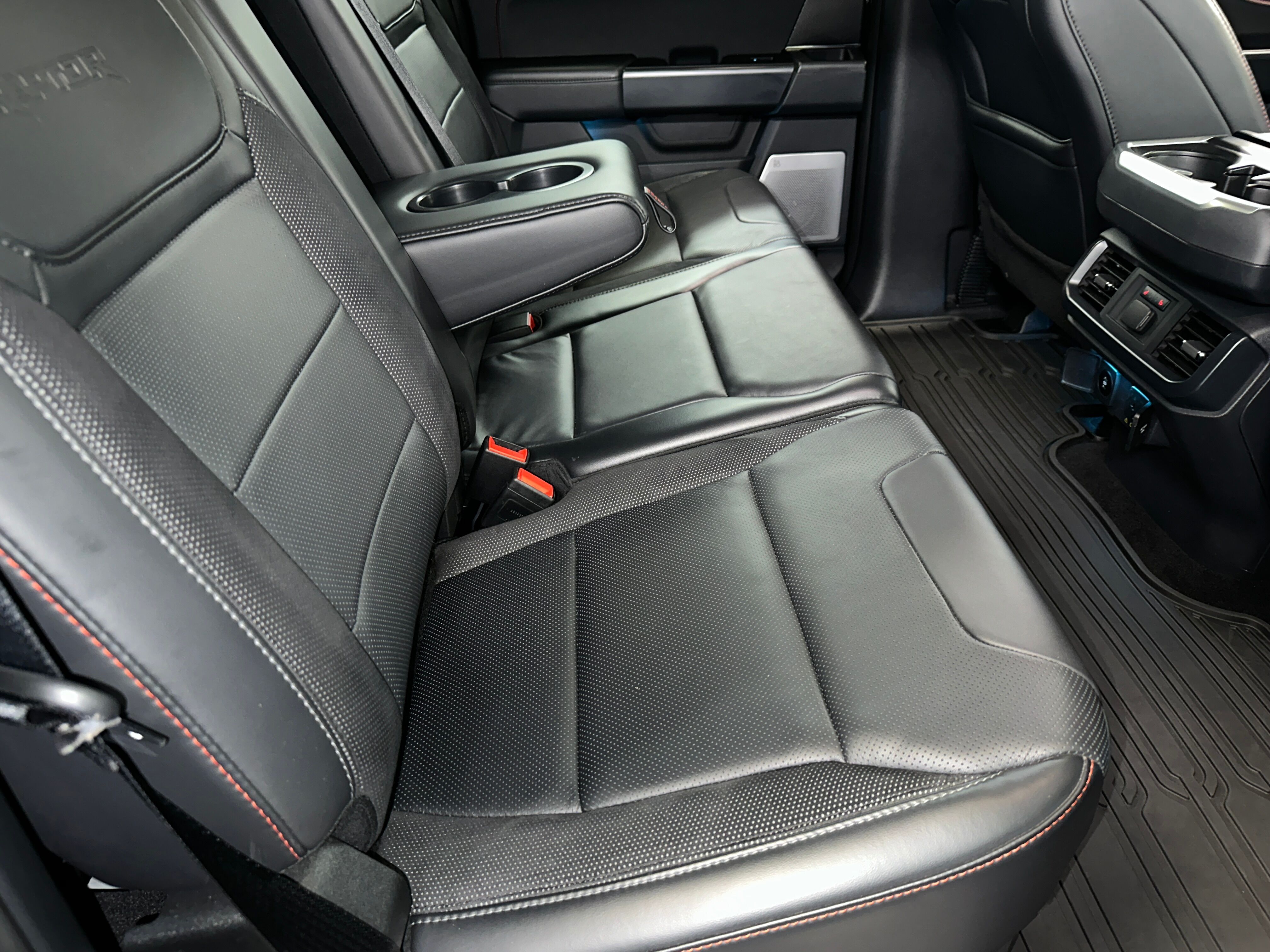 2024 Ford F-150 Raptor photo 17